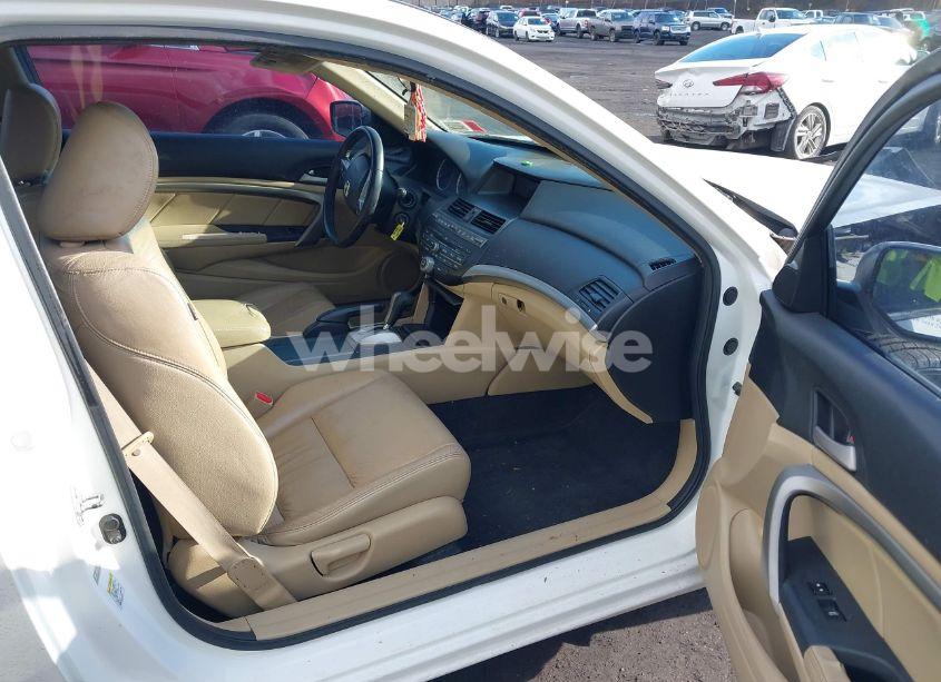 Photo 5 of 2010 Honda Accord 2.4 EX-L (VIN 1HGCS1B85AA021262)