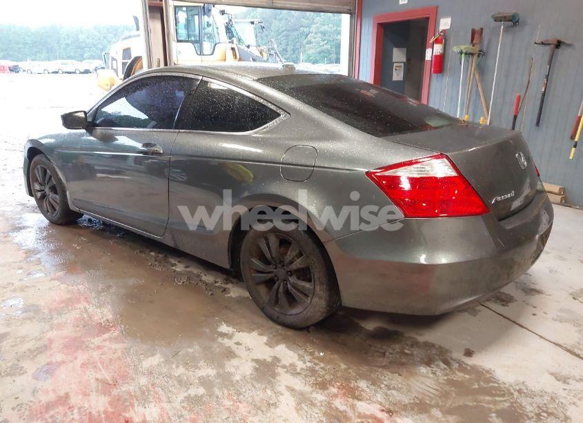 Photo 3 of 2010 Honda Accord 2.4 EX-L (VIN 1HGCS1B86AA002316)