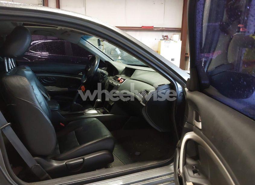 Photo 5 of 2010 Honda Accord 2.4 EX-L (VIN 1HGCS1B86AA002316)