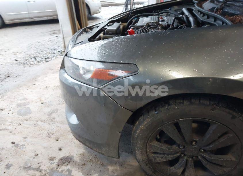 Photo 6 of 2010 Honda Accord 2.4 EX-L (VIN 1HGCS1B86AA002316)