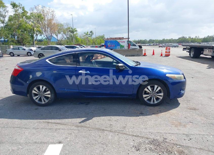 Photo 13 of 2010 Honda Accord 2.4 EX-L (VIN 1HGCS1B86AA019424)