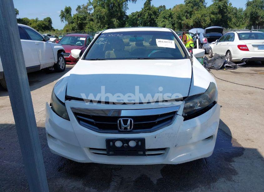 Photo 11 of 2012 Honda Accord 2.4 EX-L (VIN 1HGCS1B86CA021922)