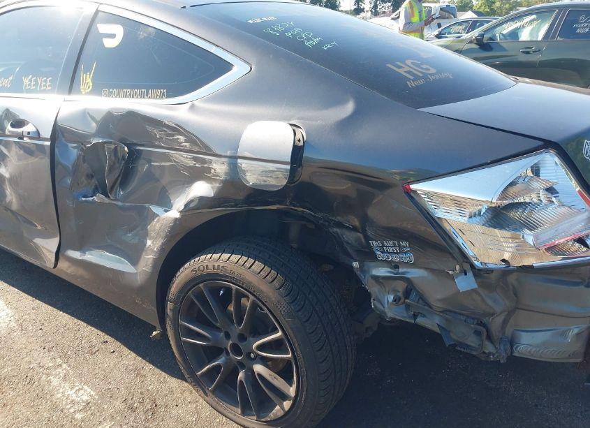 Photo 17 of 2012 Honda Accord 2.4 EX-L (VIN 1HGCS1B87CA009228)