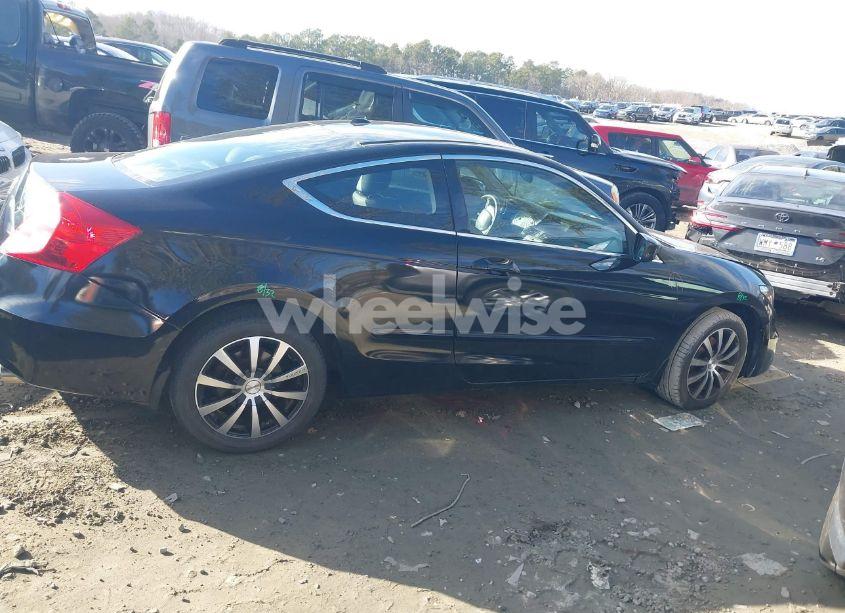 Photo 13 of 2012 Honda Accord CPE 2.4 EX-L/EX-L (VIN 1HGCS1B88CA012557)