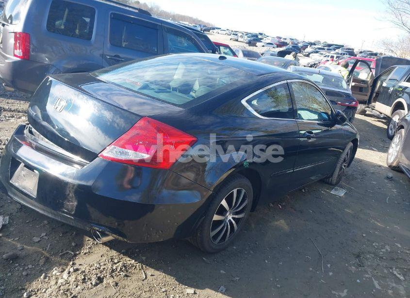 Photo 4 of 2012 Honda Accord CPE 2.4 EX-L/EX-L (VIN 1HGCS1B88CA012557)