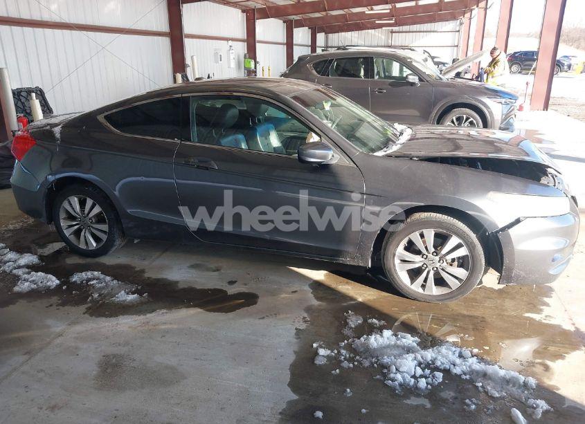 Photo 13 of 2012 Honda Accord CPE 2.4 EX-L/EX-L (VIN 1HGCS1B89CA015208)