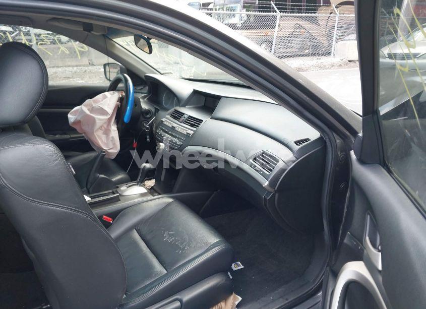 Photo 5 of 2010 Honda Accord 2.4 EX-L (VIN 1HGCS1B8XAA002920)