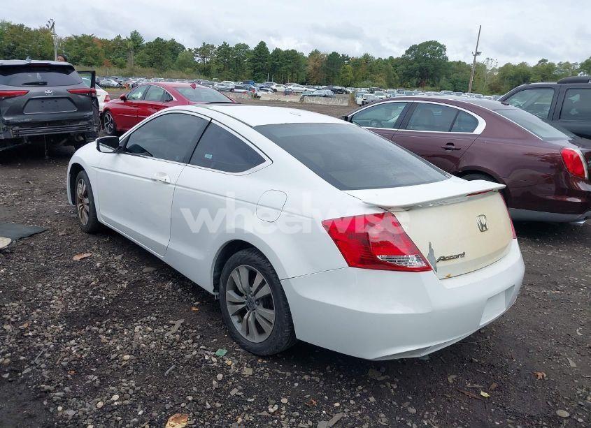 Photo 3 of 2011 Honda Accord 2.4 EX-L (VIN 1HGCS1B8XBA001123)