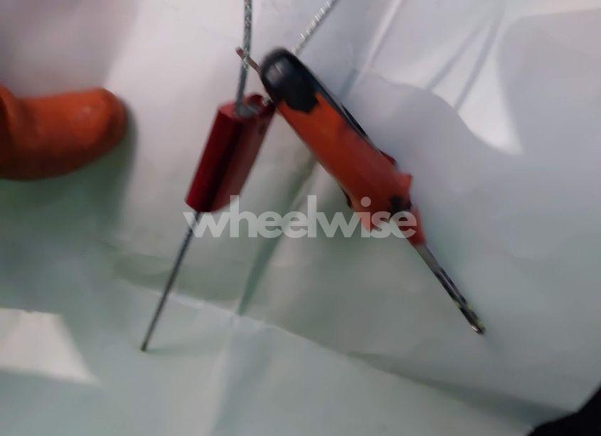 Photo 11 of 2011 Honda Accord 2.4 EX-L (VIN 1HGCS1B8XBA009285)