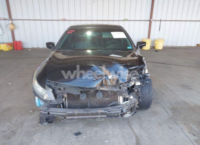 Photo 13 of 2011 Honda Accord 2.4 EX-L (VIN 1HGCS1B8XBA009285)