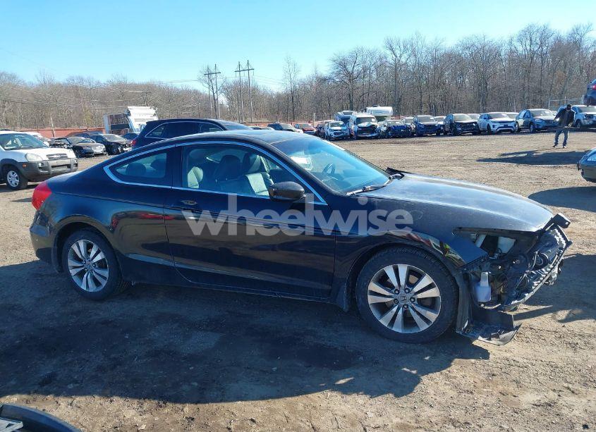 Photo 14 of 2011 Honda Accord 2.4 EX-L (VIN 1HGCS1B8XBA010565)