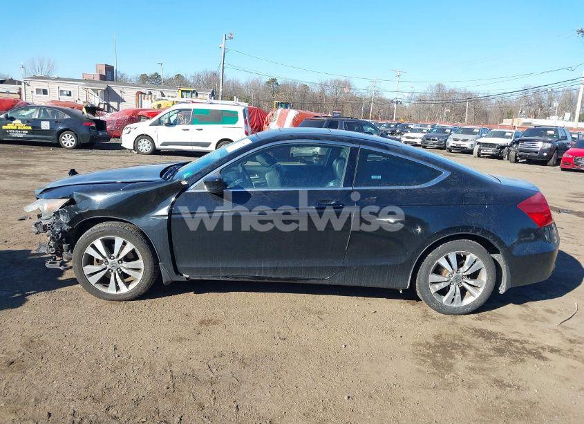 Photo 15 of 2011 Honda Accord 2.4 EX-L (VIN 1HGCS1B8XBA010565)