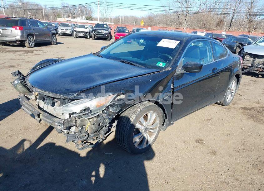 Photo 2 of 2011 Honda Accord 2.4 EX-L (VIN 1HGCS1B8XBA010565)