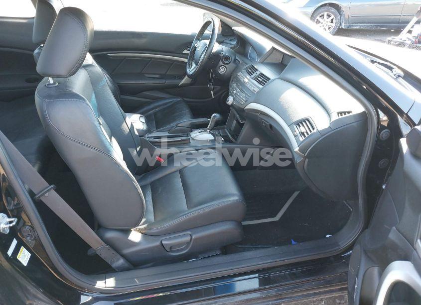 Photo 5 of 2011 Honda Accord 2.4 EX-L (VIN 1HGCS1B8XBA010565)