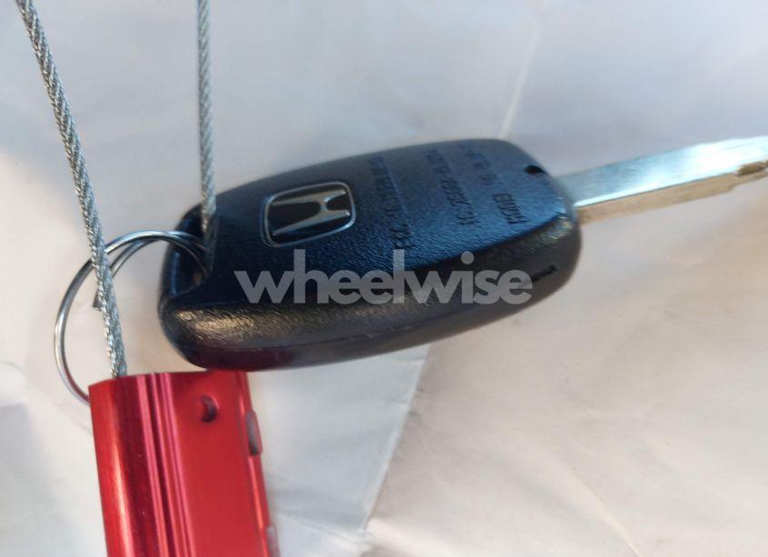 Photo 11 of 2011 Honda Accord 2.4 EX-L (VIN 1HGCS1B8XBA011148)