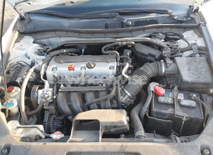 Photo 10 of 2011 Honda Accord 2.4 EX-L (VIN 1HGCS1B8XBA011361)