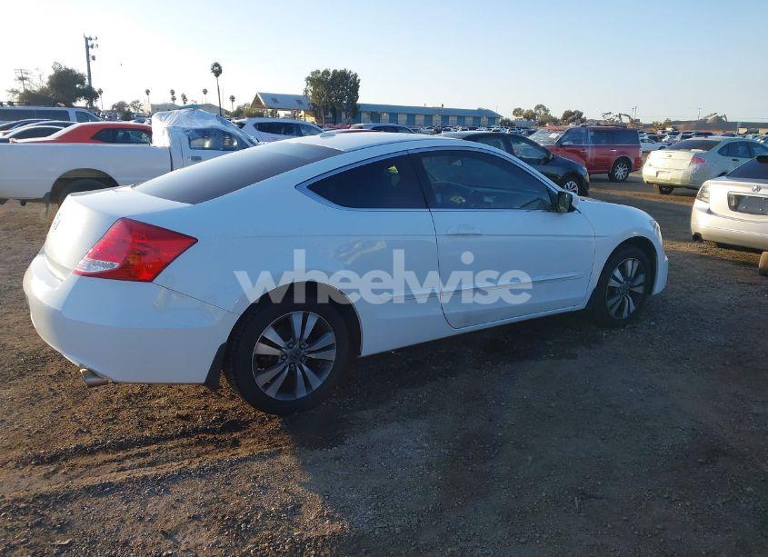 Photo 13 of 2011 Honda Accord 2.4 EX-L (VIN 1HGCS1B8XBA011361)