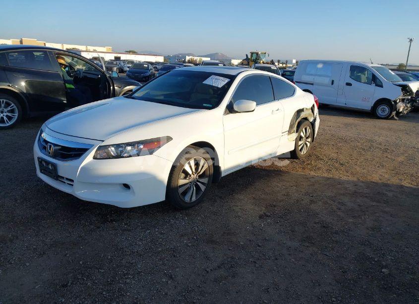 Photo 2 of 2011 Honda Accord 2.4 EX-L (VIN 1HGCS1B8XBA011361)