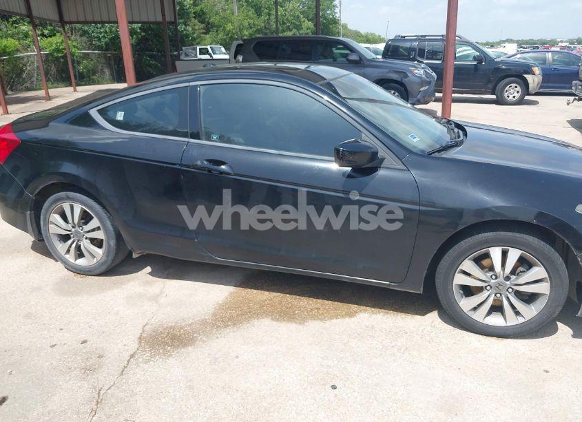 Photo 13 of 2011 Honda Accord 2.4 EX-L (VIN 1HGCS1B8XBA011764)