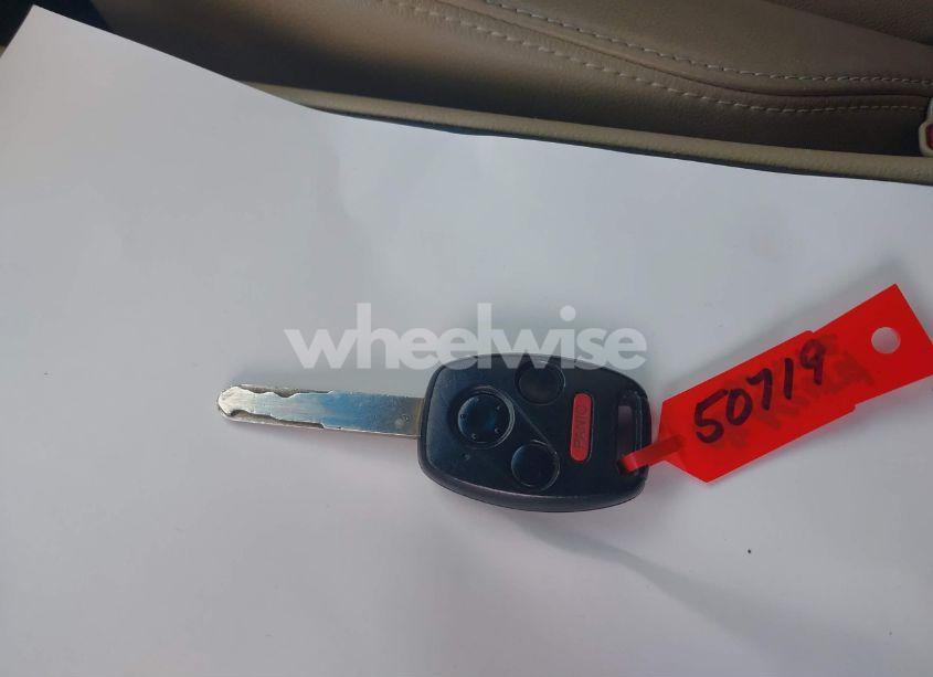 Photo 11 of 2009 Honda Accord CPE EX-L (VIN 1HGCS22839A003554)