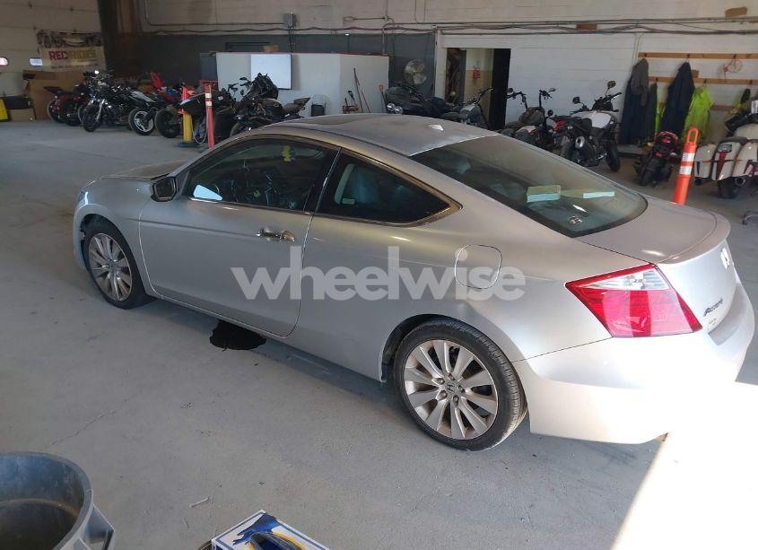 Photo 3 of 2009 Honda Accord 3.5 EX-L (VIN 1HGCS22839A004302)