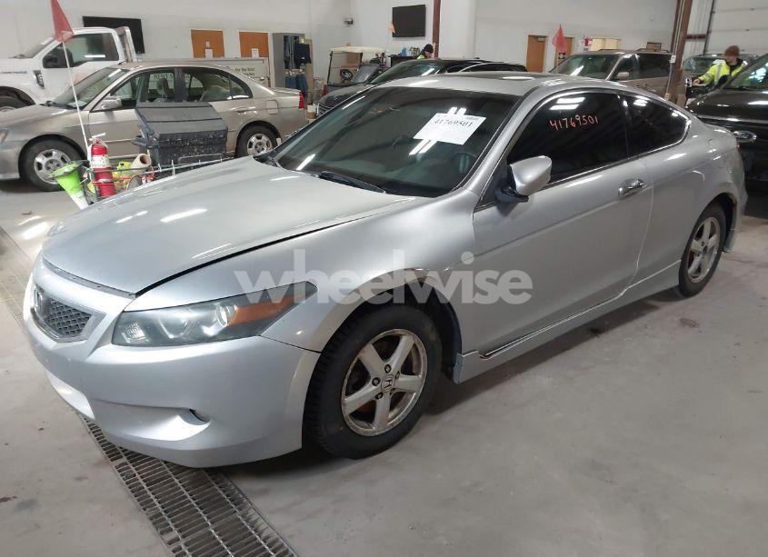 Photo 2 of 2008 Honda Accord 3.5 EX-L (VIN 1HGCS22848A800636)