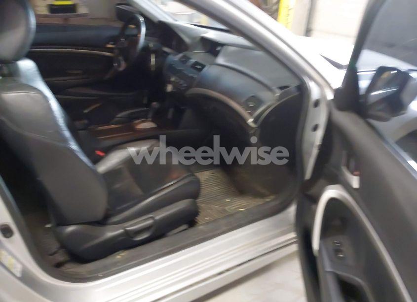 Photo 5 of 2008 Honda Accord 3.5 EX-L (VIN 1HGCS22848A800636)