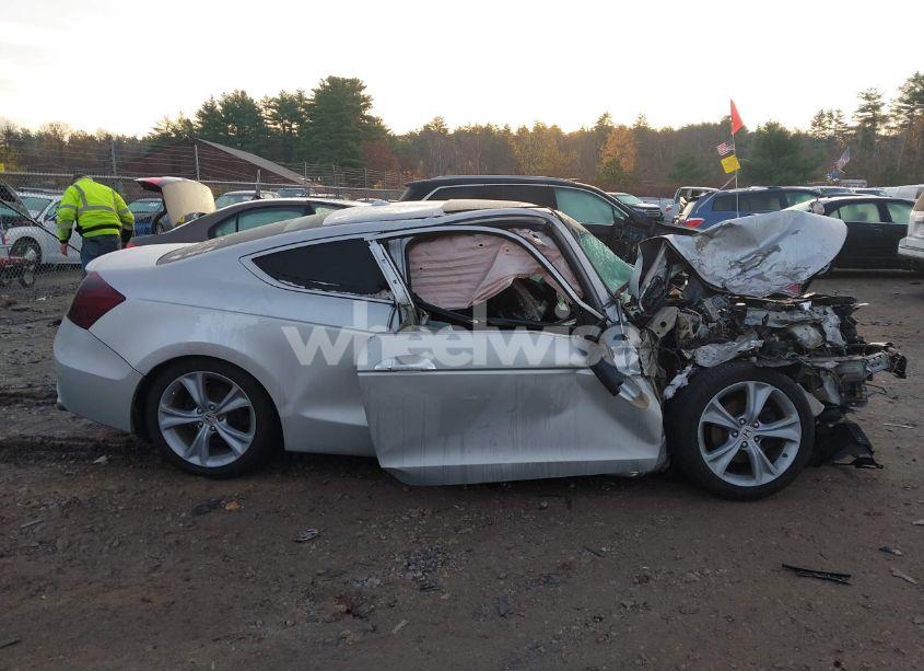 Photo 13 of 2011 Honda Accord 3.5 EX-L (VIN 1HGCS2A83BA004288)