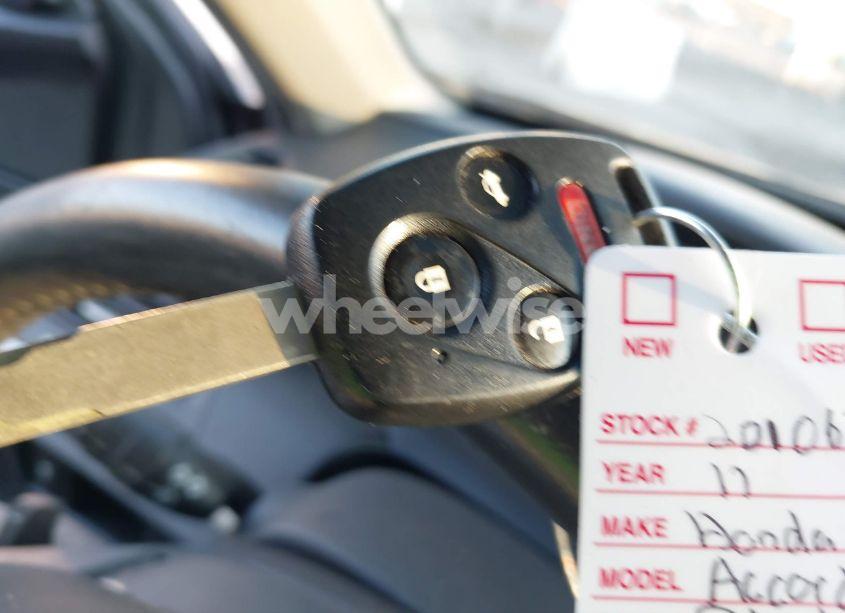 Photo 11 of 2011 Honda Accord 3.5 EX-L (VIN 1HGCS2B80BA008118)