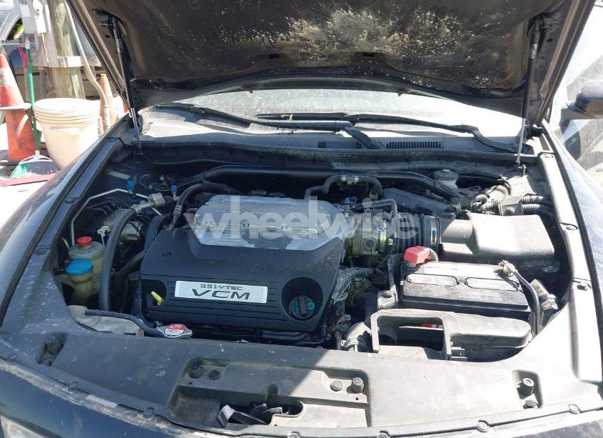 Photo 10 of 2010 Honda Accord 3.5 EX-L (VIN 1HGCS2B81AA003931)