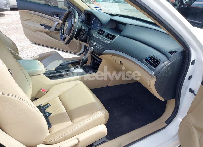 Photo 5 of 2010 Honda Accord 3.5 EX-L (VIN 1HGCS2B81AA006229)