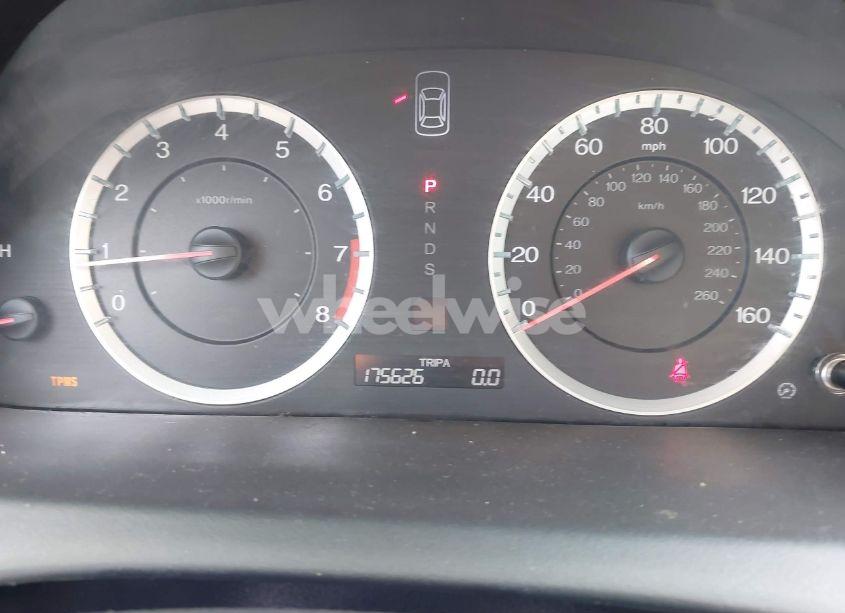 Photo 7 of 2010 Honda Accord 3.5 EX-L (VIN 1HGCS2B81AA006229)