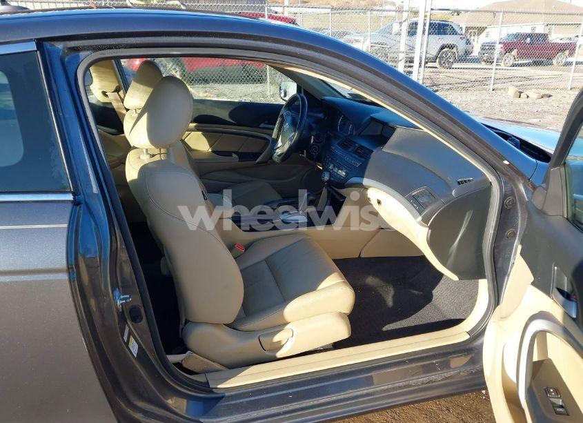 Photo 5 of 2010 Honda Accord 3.5 EX-L (VIN 1HGCS2B81AA009549)