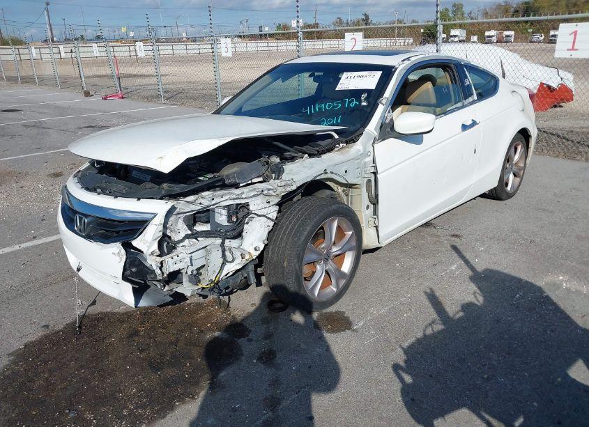 Photo 2 of 2011 Honda Accord 3.5 EX-L (VIN 1HGCS2B81BA004076)