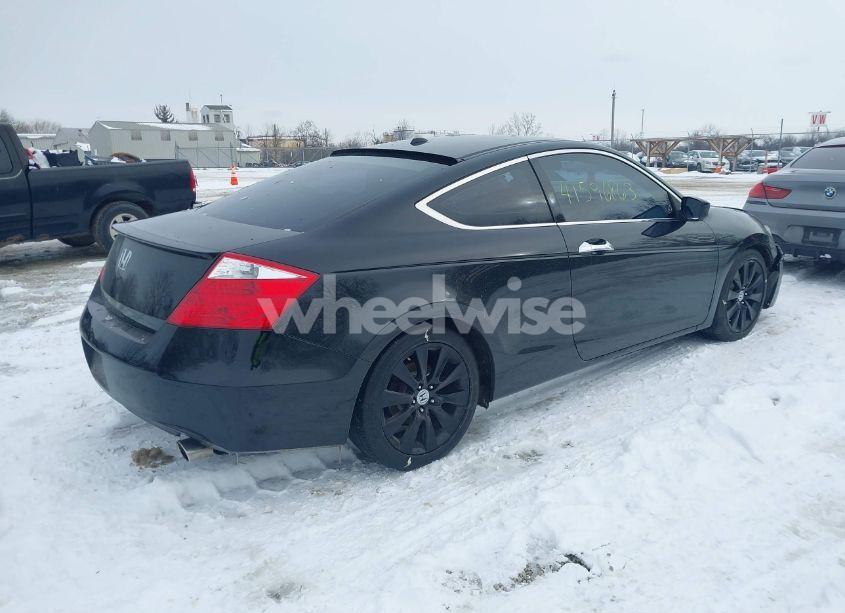 Photo 4 of 2010 Honda Accord 3.5 EX-L (VIN 1HGCS2B82AA004991)