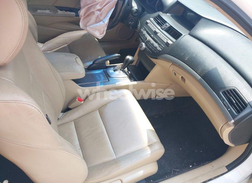 Photo 5 of 2010 Honda Accord 3.5 EX-L (VIN 1HGCS2B82AA005798)