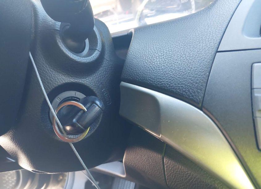 Photo 11 of 2010 Honda Accord CPE 3.5 EX-L/EX-L (VIN 1HGCS2B83AA000352)