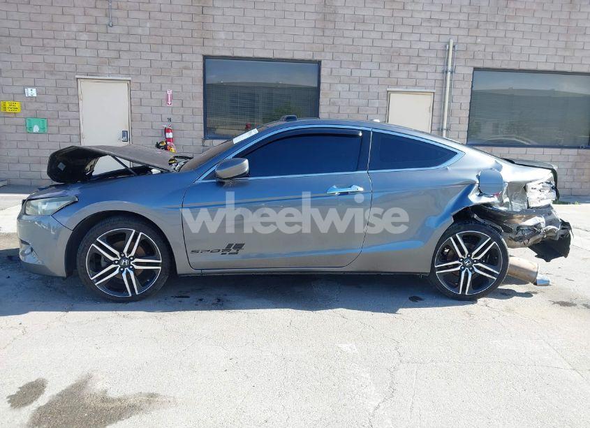 Photo 14 of 2010 Honda Accord 3.5 EX-L (VIN 1HGCS2B84AA008931)