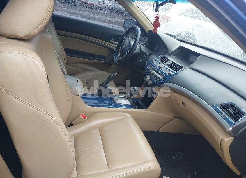 Photo 5 of 2010 Honda Accord 3.5 EX-L (VIN 1HGCS2B87AA000550)