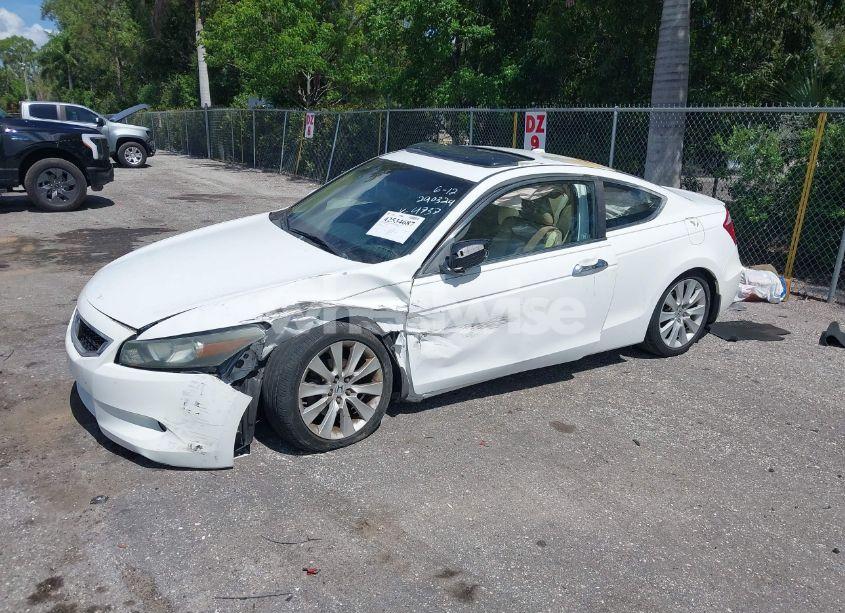Photo 2 of 2010 Honda Accord 3.5 EX-L (VIN 1HGCS2B8XAA004737)
