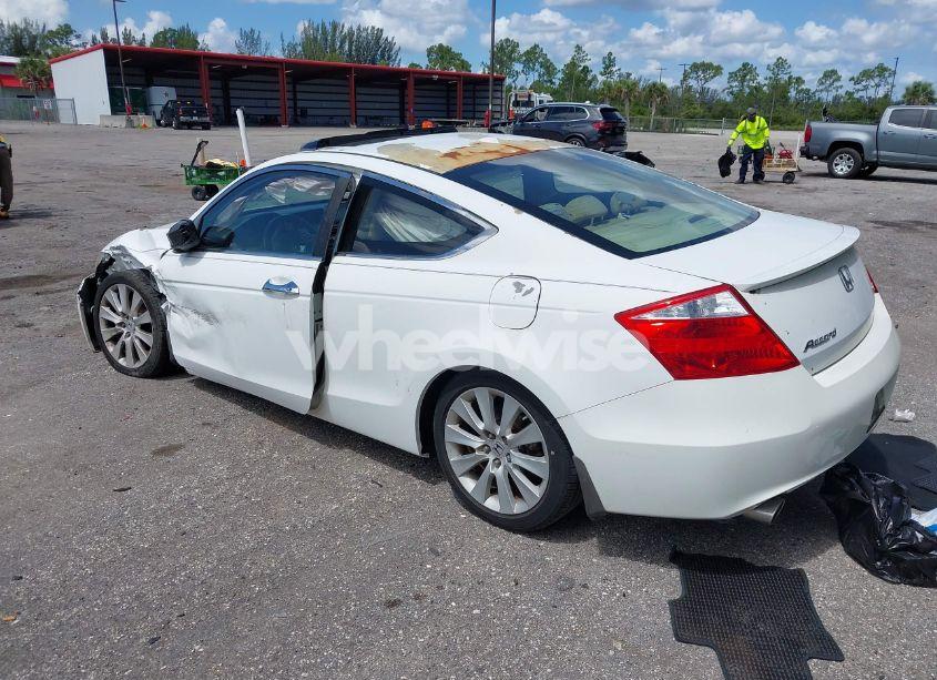 Photo 3 of 2010 Honda Accord 3.5 EX-L (VIN 1HGCS2B8XAA004737)