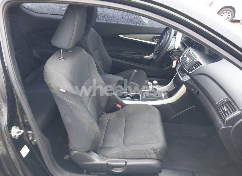 Photo 5 of 2015 Honda Accord LX-S (VIN 1HGCT1A33FA007693)