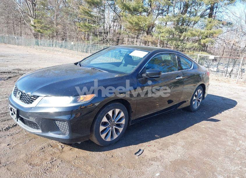 Photo 2 of 2015 Honda Accord LX-S (VIN 1HGCT1A38FA012131)