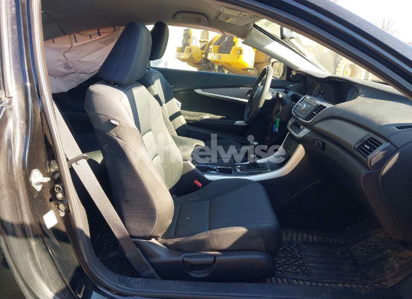 Photo 5 of 2015 Honda Accord LX-S (VIN 1HGCT1A38FA012131)