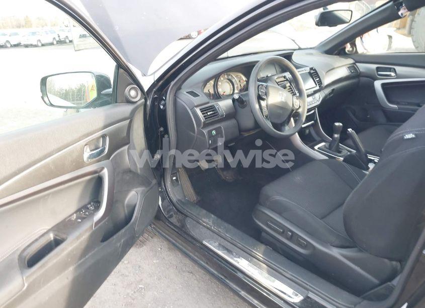 Photo 5 of 2017 Honda Accord EX (VIN 1HGCT1A78HA003242)