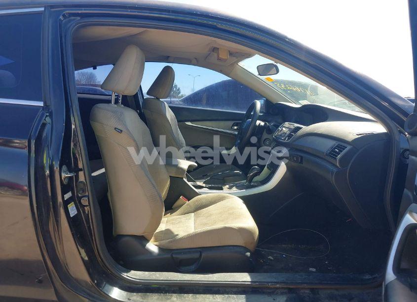 Photo 5 of 2014 Honda Accord LX-S (VIN 1HGCT1B31EA007432)