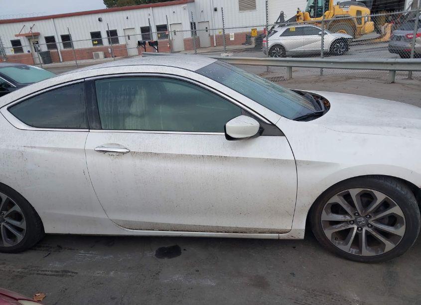 Photo 13 of 2015 Honda Accord LX-S (VIN 1HGCT1B31FA005472)