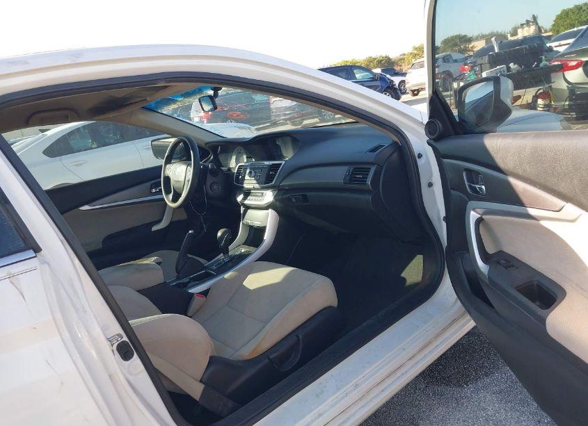 Photo 5 of 2013 Honda Accord LX-S (VIN 1HGCT1B32DA009625)