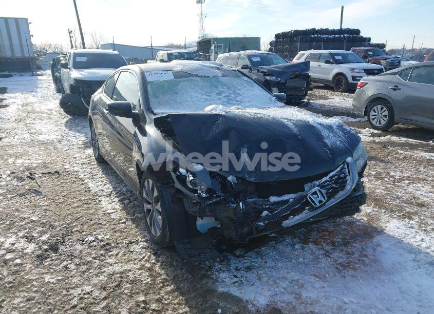 2013 Honda Accord LX-S (VIN 1HGCT1B32DA023475) main photo