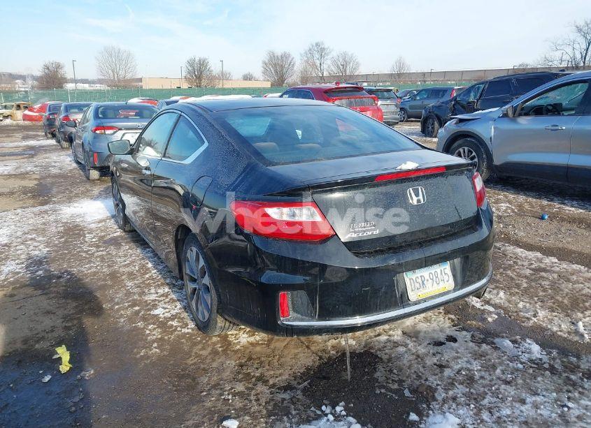 Photo 3 of 2013 Honda Accord LX-S (VIN 1HGCT1B32DA023475)